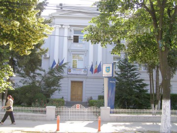 Poliţia din Cernavodă şi Hârşova îşi caută şefi!